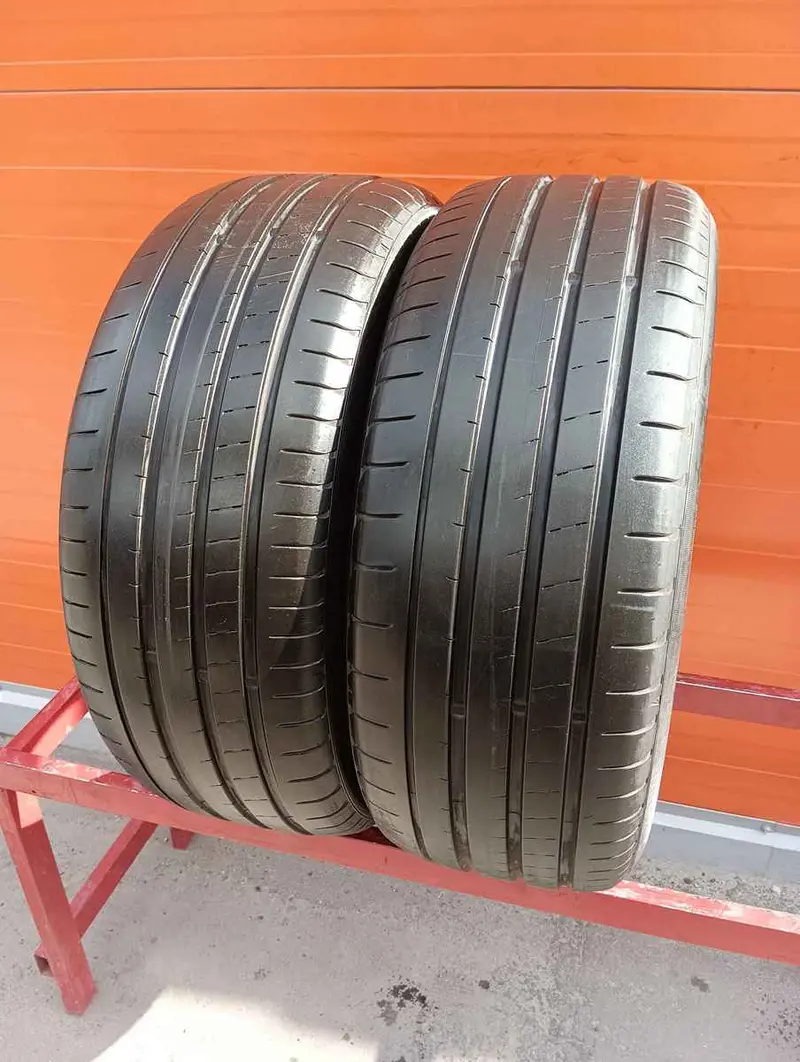 Пара б/у шин 245/45 R20 Yokohama Advan Sport V107