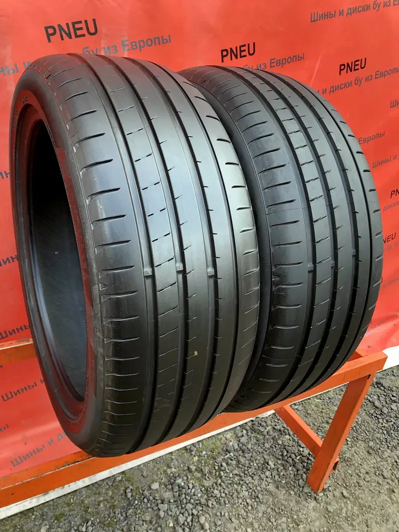 Пара б/у шин 245/45 R20 Yokohama Advan Sport V107