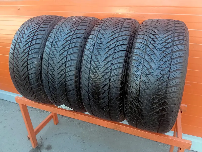 Комплект б/у шин 245/50 R17 Goodyear Eagle Ultra Grip GW-3 RunFlat, фото 1
