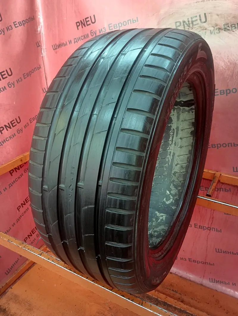 Б/у шина 245/50 R18 Nokian Hakka Z