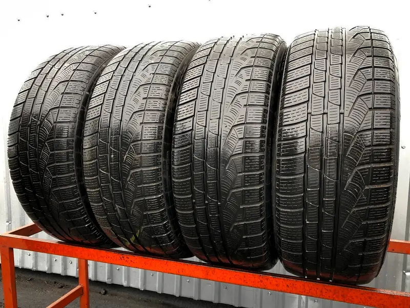 Комплект б/у шин 245/50 R18 Pirelli Winter 210 Sottozero 2 RunFlat