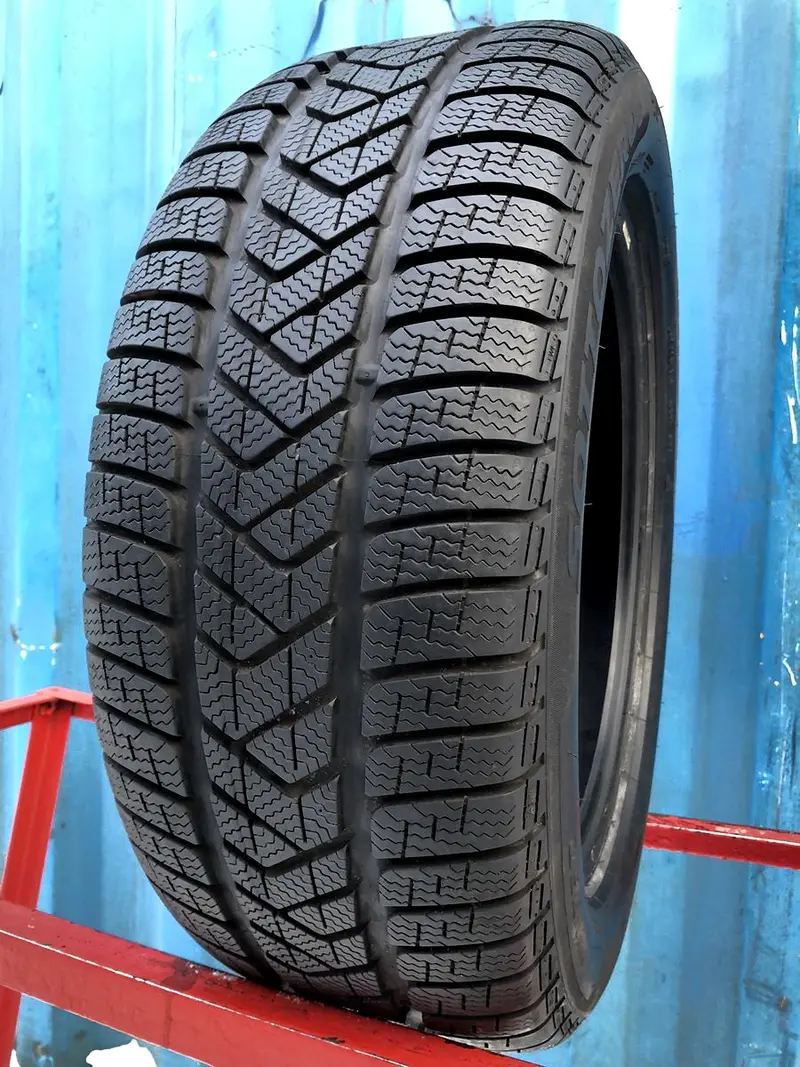 Б/у шина 245/50 R18 Pirelli Winter Sottozero 3 RunFlat