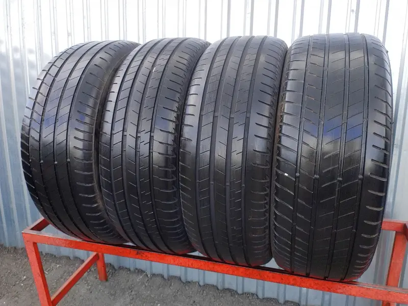 Комплект б/у шин 245/50 R19 Bridgestone Alenza 001