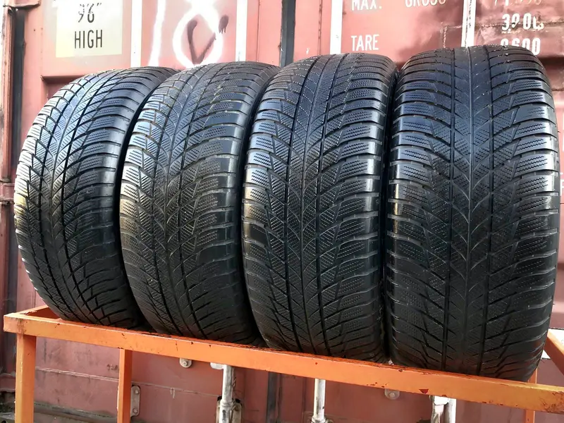Комплект б/у шин 245/50 R19 Bridgestone Blizzak LM-001 RunFlat