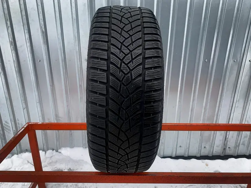 Б/у шина 245/55 R17 Goodyear Ultra Grip Performance +