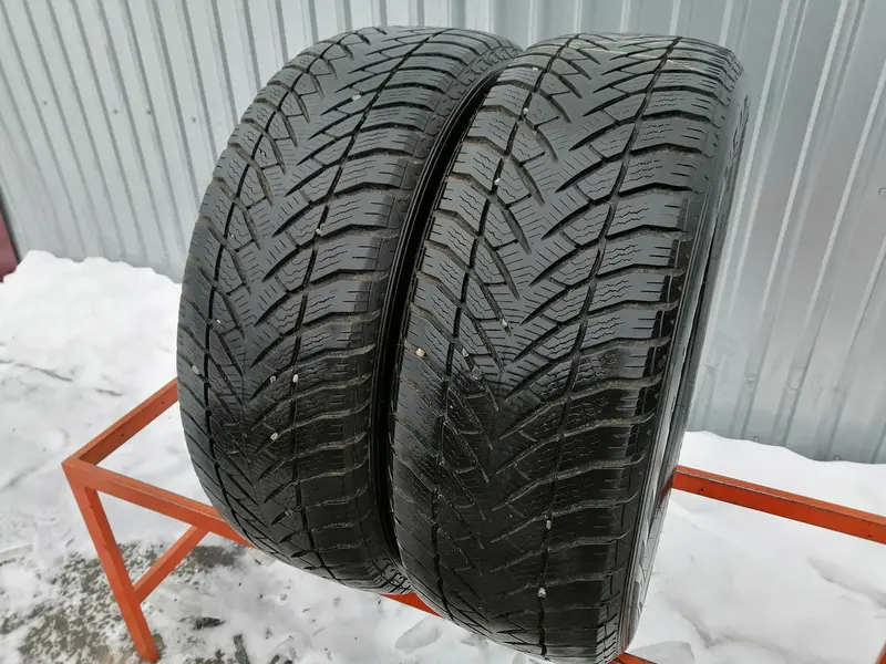 Пара б/у шин 245/60 R18 Goodyear Ultra Grip SUV+ 4x4
