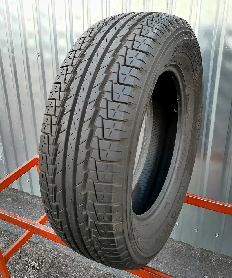 Б/у шина 245/65 R17 Kumho Road Venture ST KL16