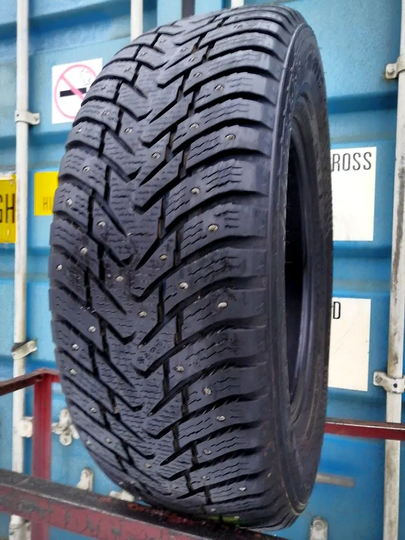 Б/у шина 245/65 R17 Nokian Hakkapeliitta 8 SUV