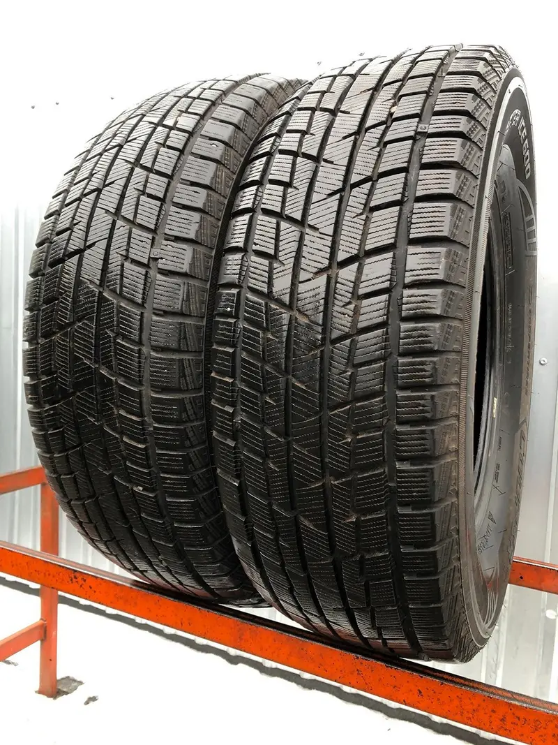 Пара б/у шин 245/70 R16 Cooper Weather-Master Ice 600