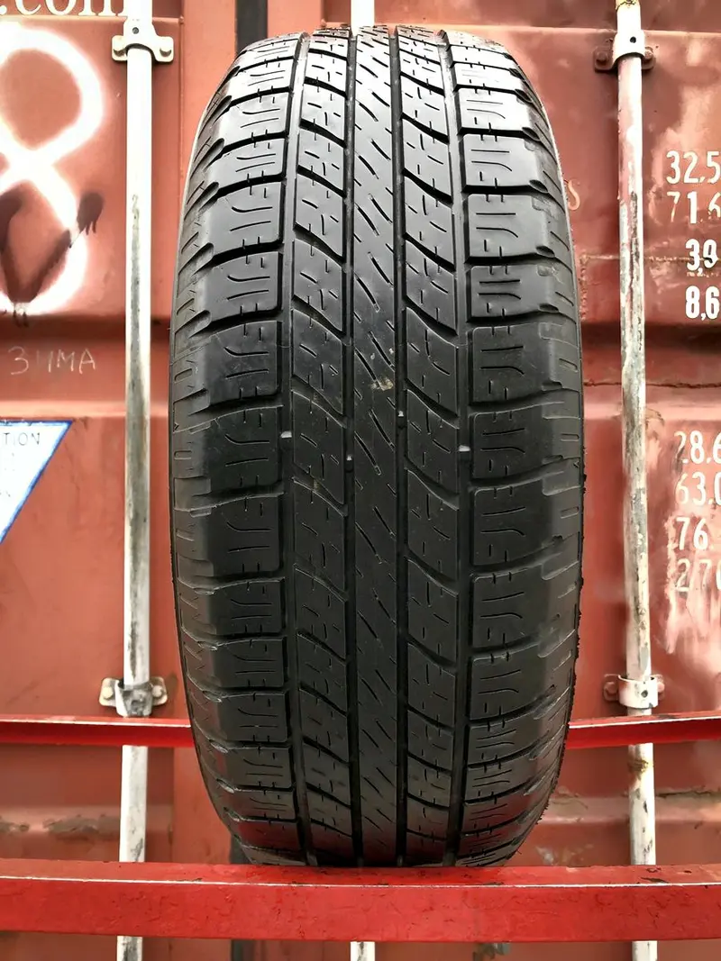 Б/у шина 245/70 R16 Goodyear Wrangler HP all weather