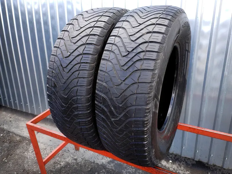 Пара б/у шин 245/70 R16 Gripmax SureGrip A/S