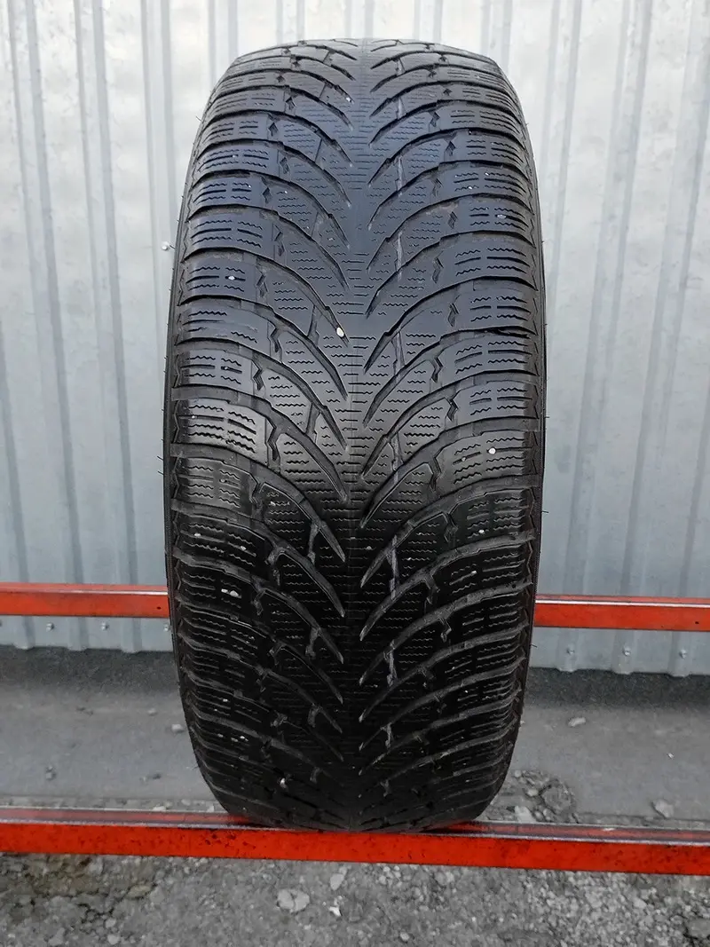 Б/у шина 245/70 R16 Nokian WR SUV 4