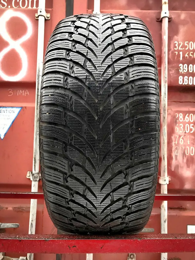 Б/у шина 245/70 R16 Nokian WR SUV 4