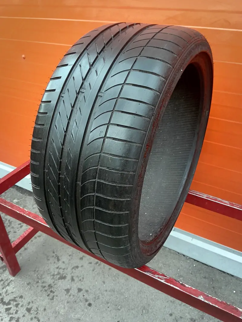 Б/у шина 255/30 R19 Goodyear Eagle F1 Asymmetric Run Flat