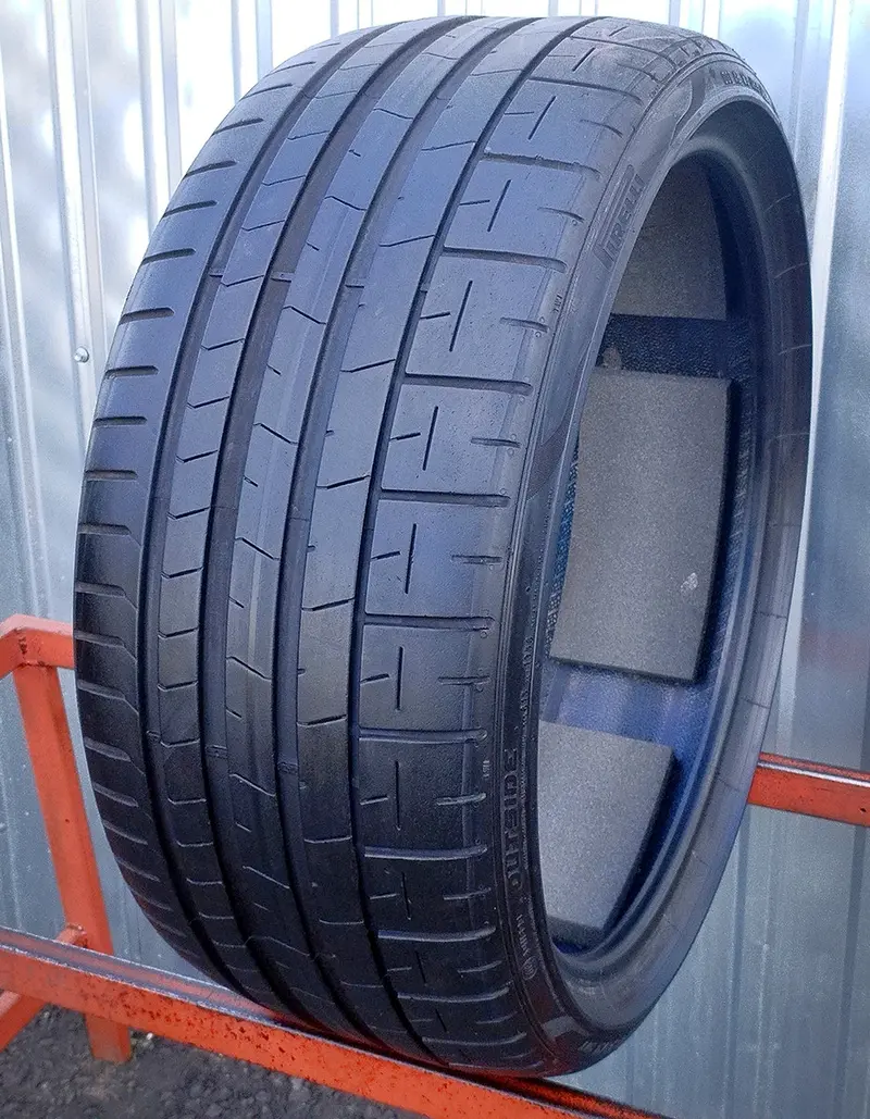 Б/у шина 255/30 R19 Pirelli P Zero PZ4, фото 1