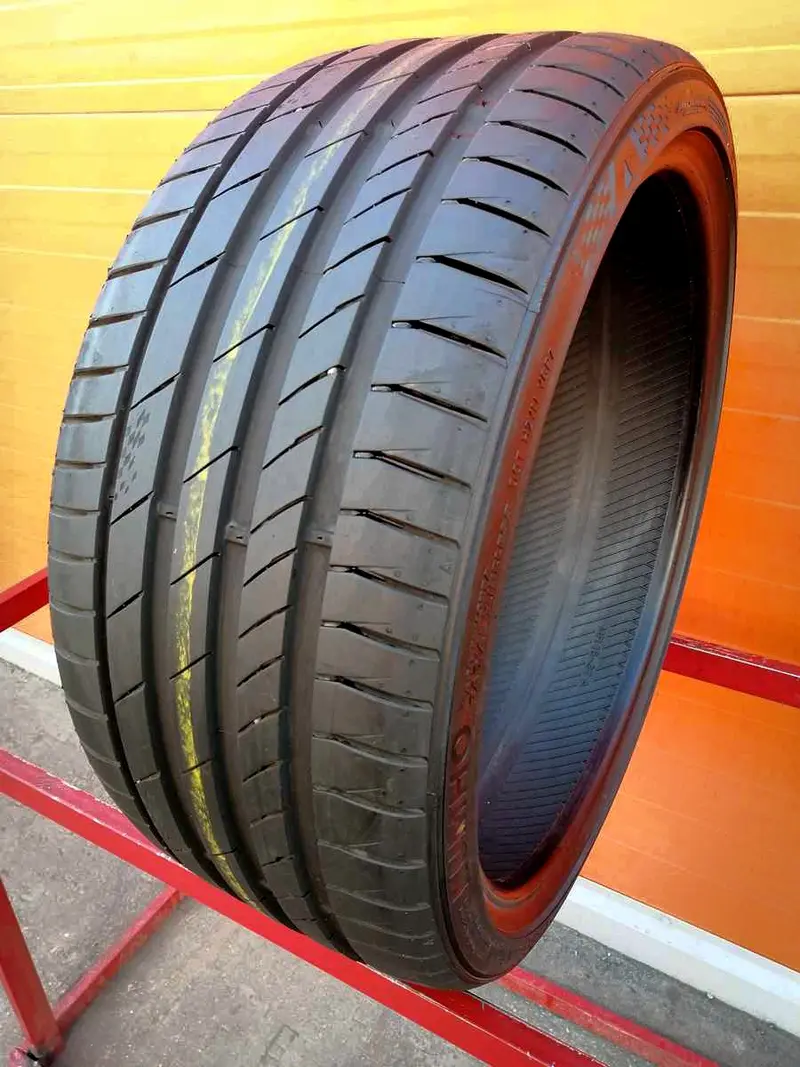 Б/у шина 255/30 R20 Kumho Ecsta PS71