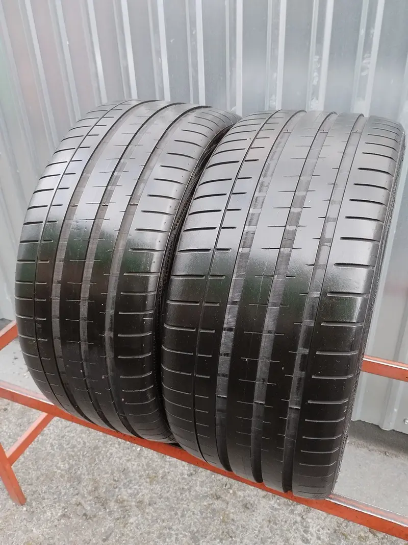 Пара б/у шин 255/30 R20 Vredestein Ultrac Vorti R