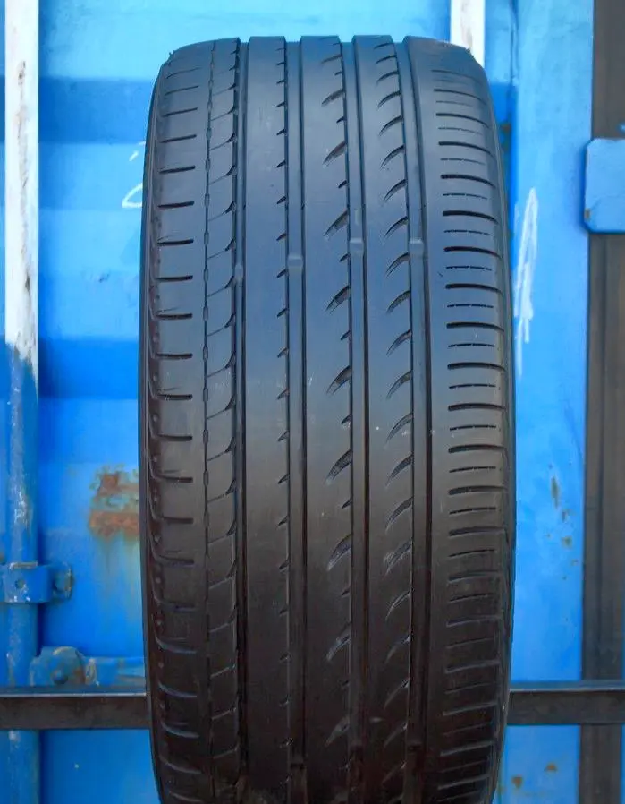Б/у шина 255/30 R21 Yokohama Advan Sport V103
