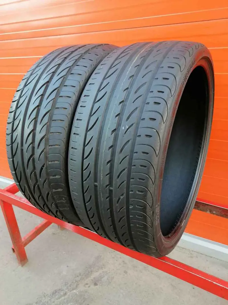 Пара б/у шин 255/30 R22 Pirelli P Zero Nero