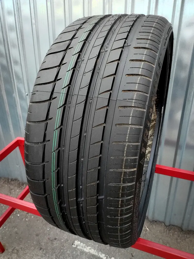 Новая шина 255/30 R22 TRIANGLE TH201, фото 1