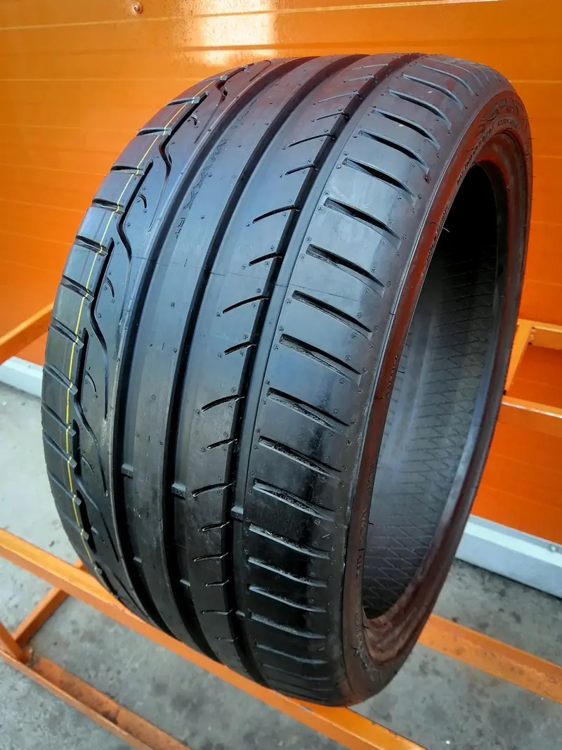 Б/у шина 255/35 R18 Dunlop SP Sport Maxx RT