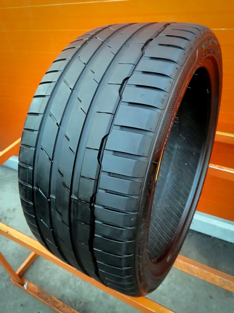 Б/у шина 255/35 R18 Hankook Ventus S1 Evo3 K127