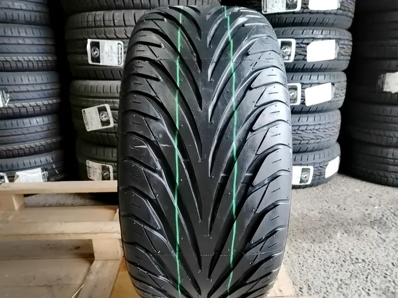 Новая шина 255/35 R18 Toyo Proxes T1-S