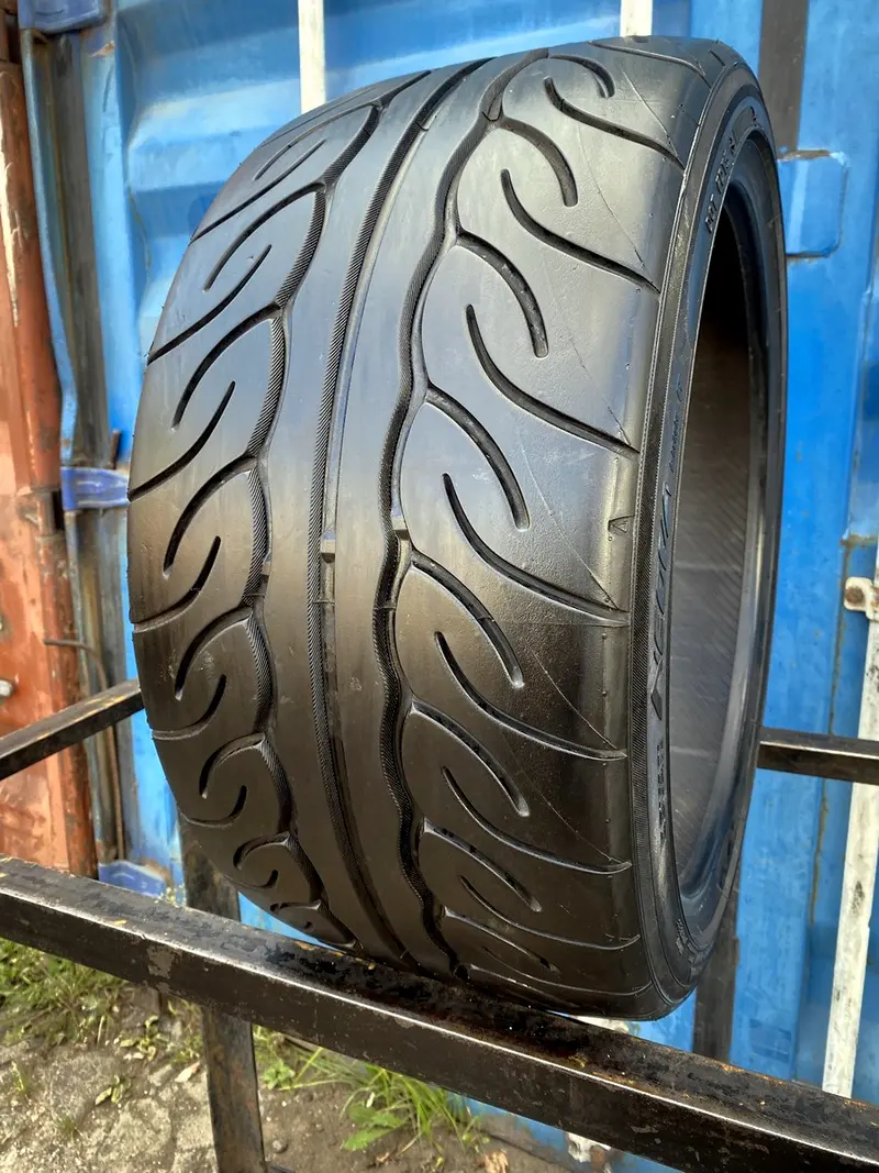 Б/у шина 255/35 R18 Yokohama Advan Fleva V701, фото 1