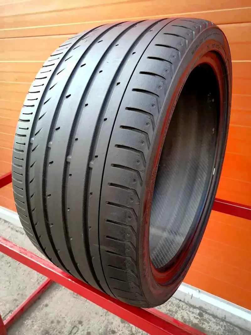Б/у шина 255/35 R18 Yokohama Advan Sport V103