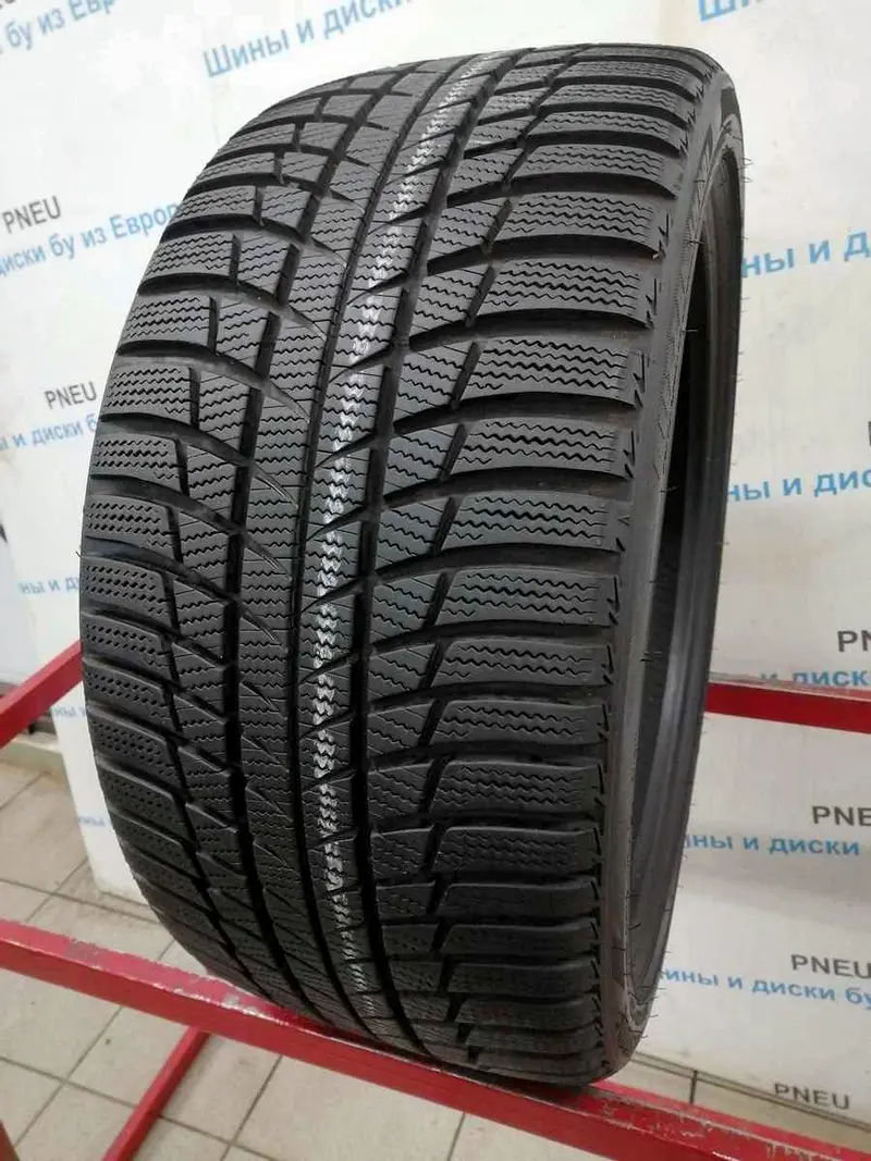 Б/у шина 255/35 R19 Bridgestone Blizzak LM-001