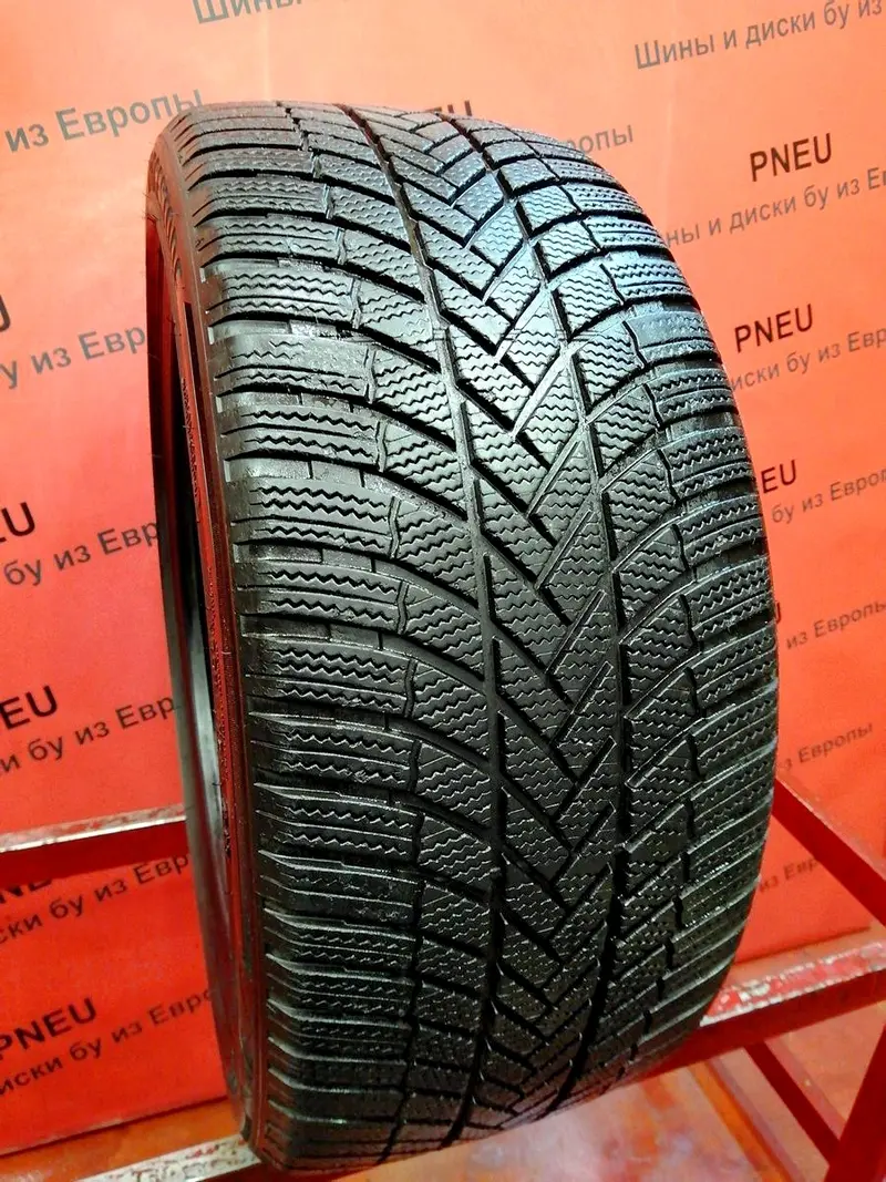 Б/у шина 255/35 R19 Bridgestone Blizzak LM-005
