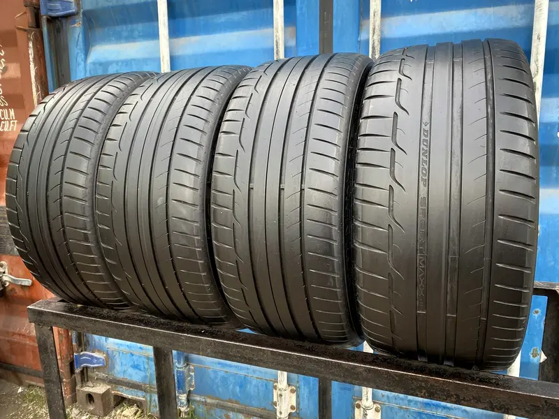 Комплект б/у шин 255/35 R19 Dunlop SP Sport Maxx RT