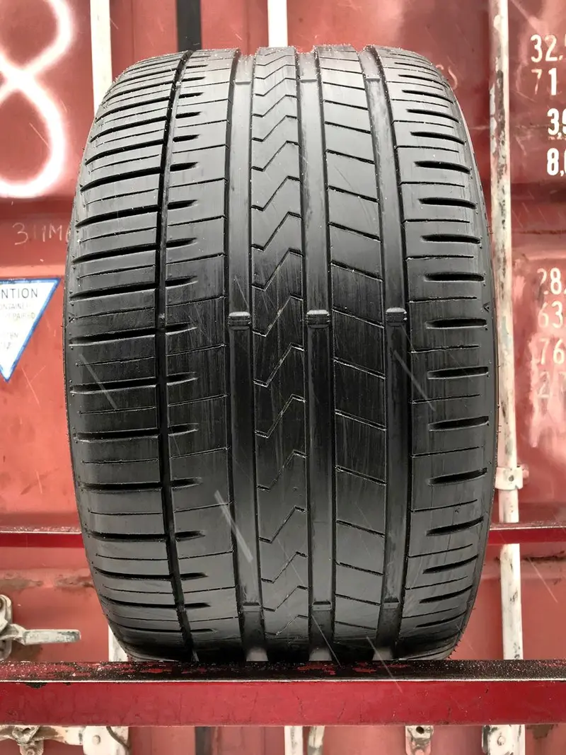Б/у шина 255/35 R19 Falken Azenis FK-510 RunFlat