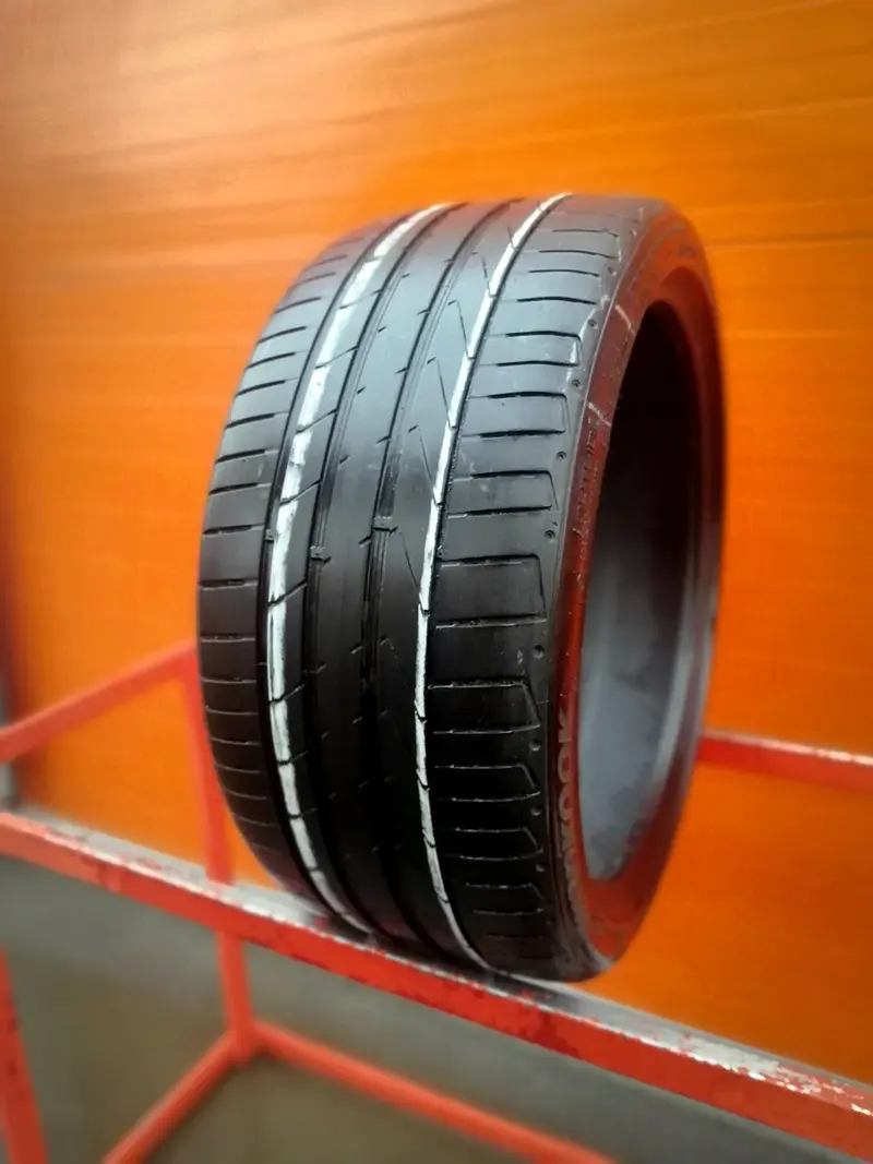 Б/у шина 255/35 R19 Hankook Ventus S1evo 2 K117