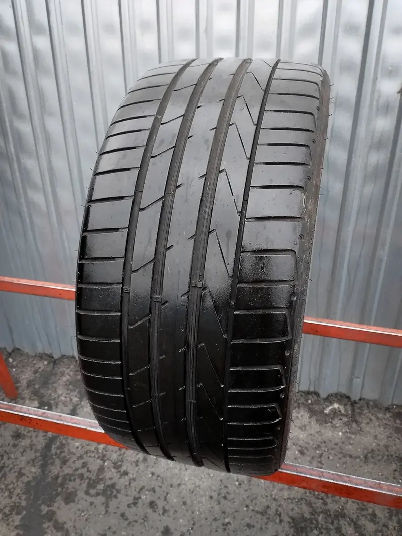 Б/у шина 255/35 R19 Hankook Ventus S1evo 2 K117