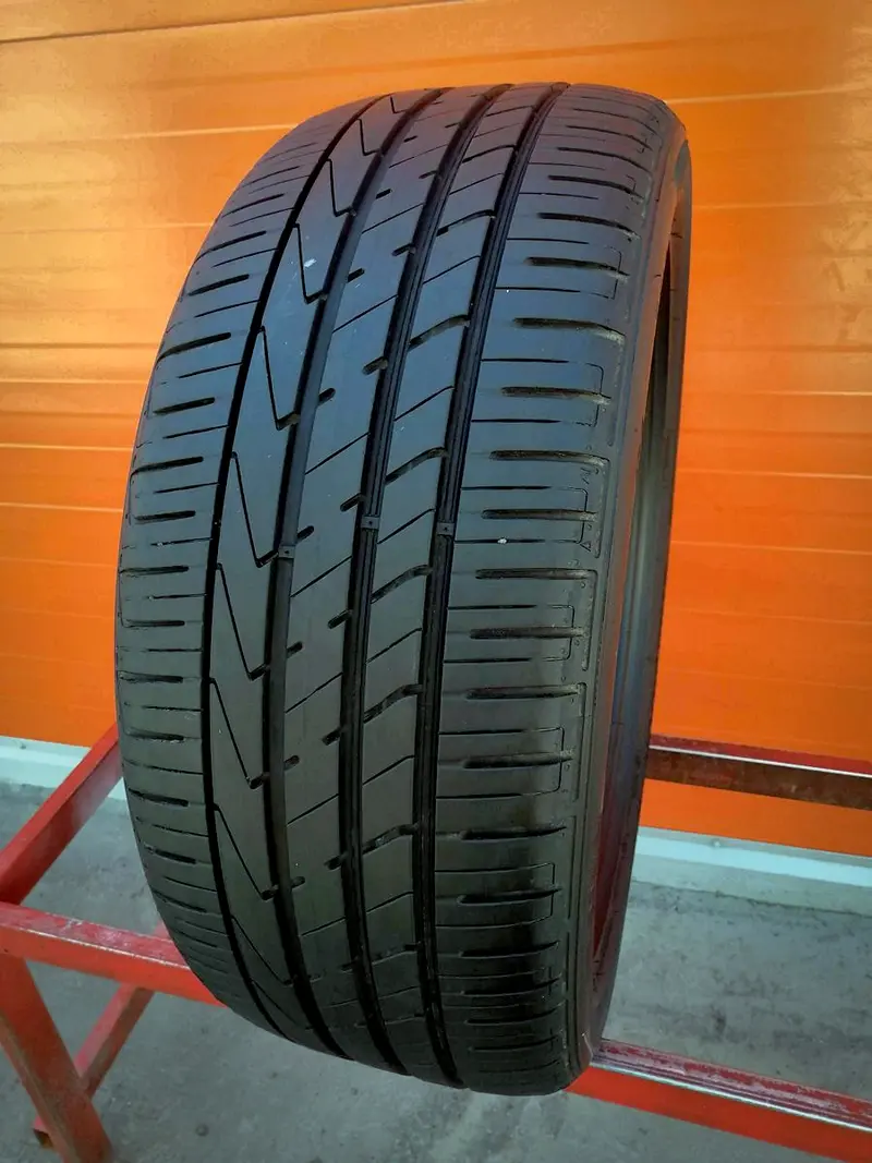 Б/у шина 255/35 R19 Hankook Ventus S1evo 2 K117