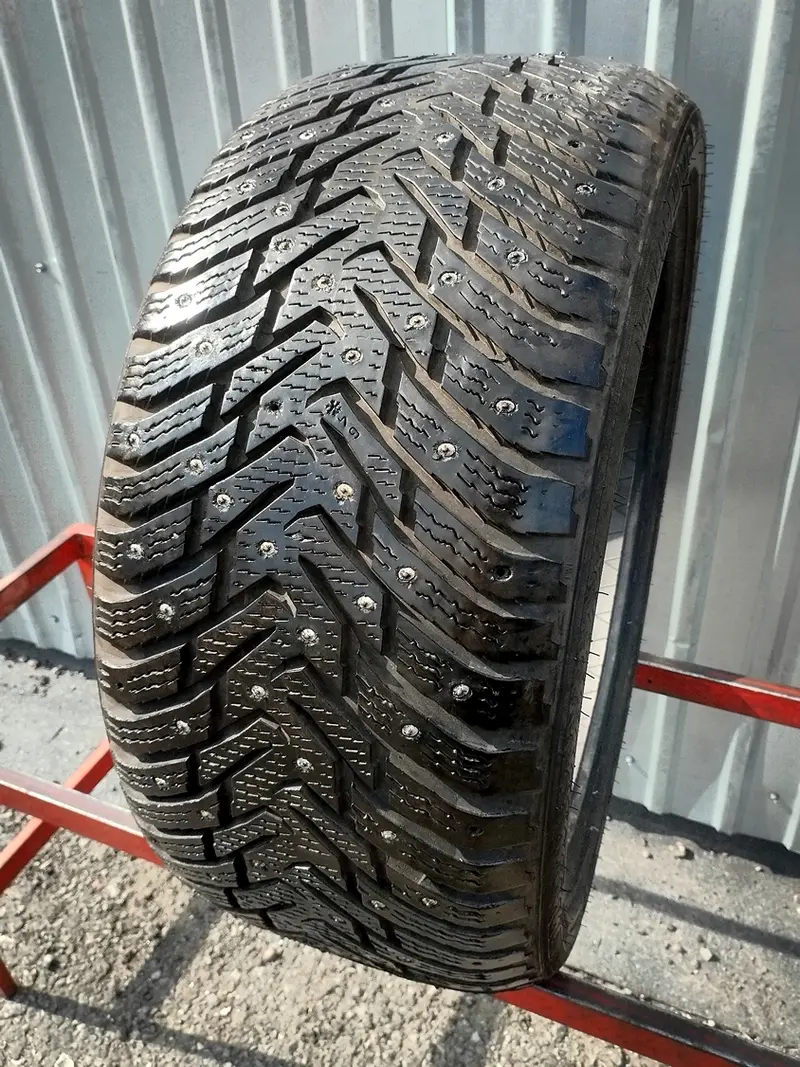 Б/у шина 255/35 R19 Nokian Hakkapeliitta 8