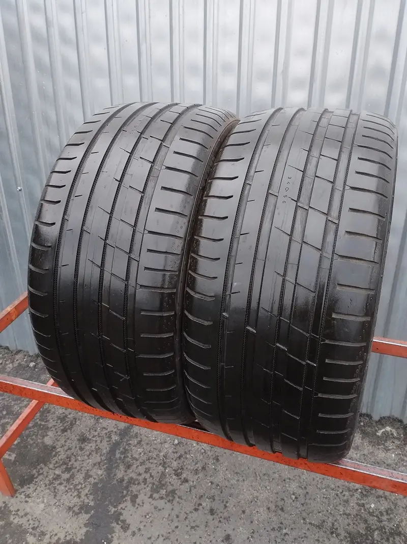 Пара б/у шин 255/35 R19 Nokian Powerproof