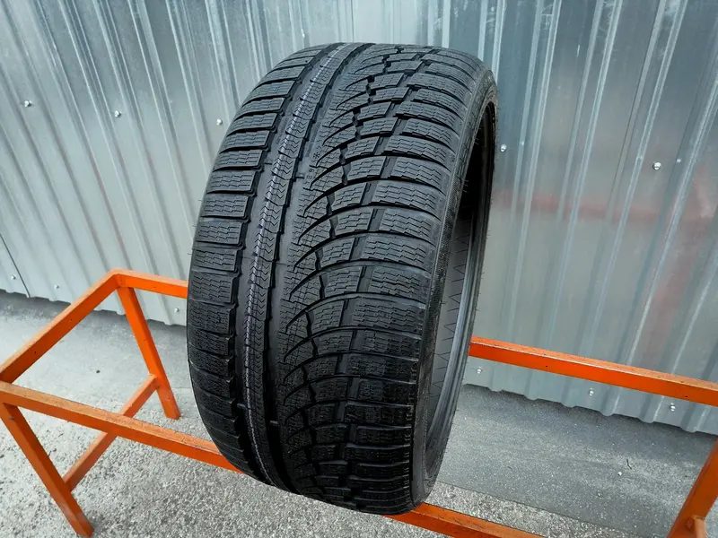 Новая шина 255/35 R19 Nokian WR A4, фото 1