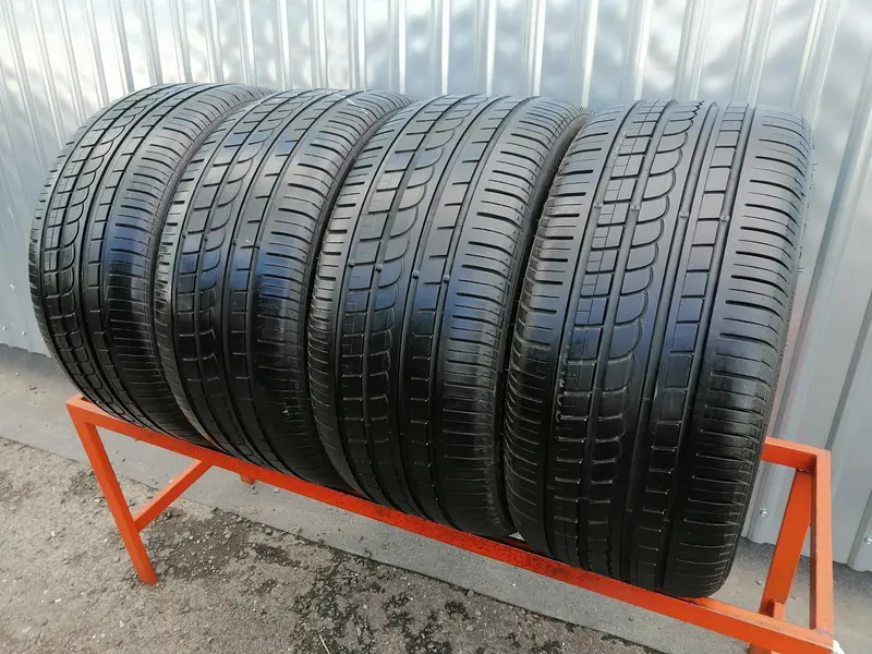 Комплект б/у шин 255/35 R19 Pirelli P Zero Rosso, фото 1