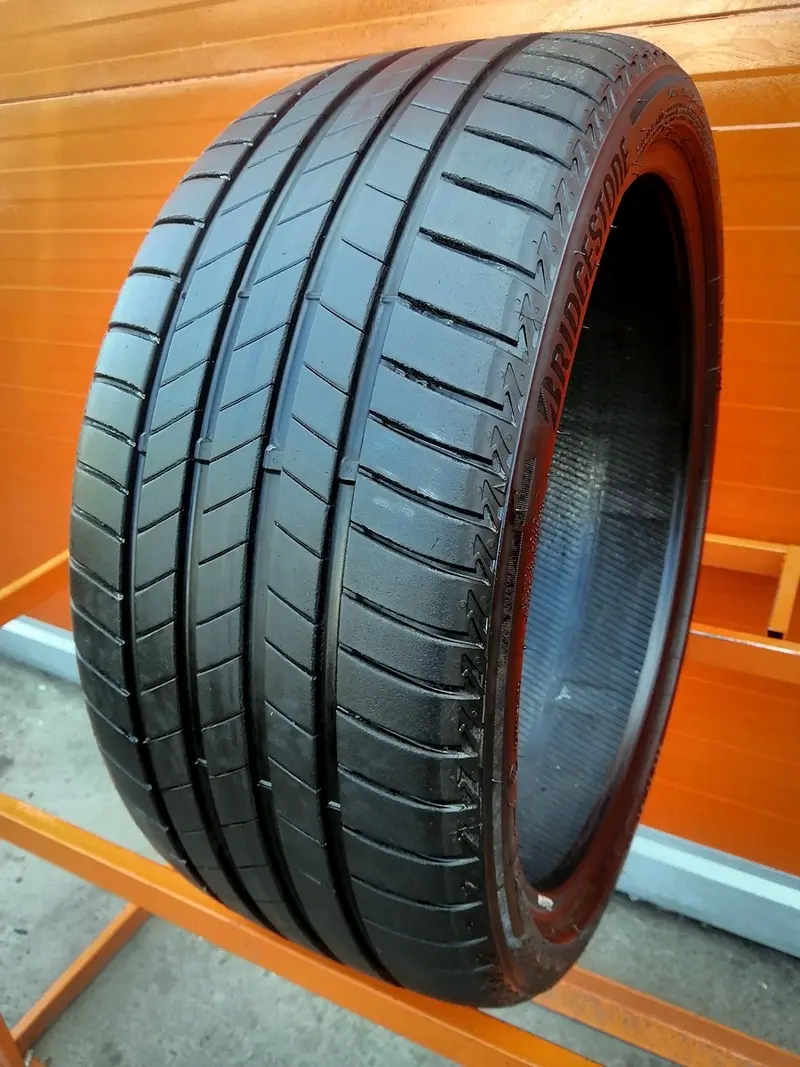 Б/у шина 255/35 R20 Bridgestone Turanza T005