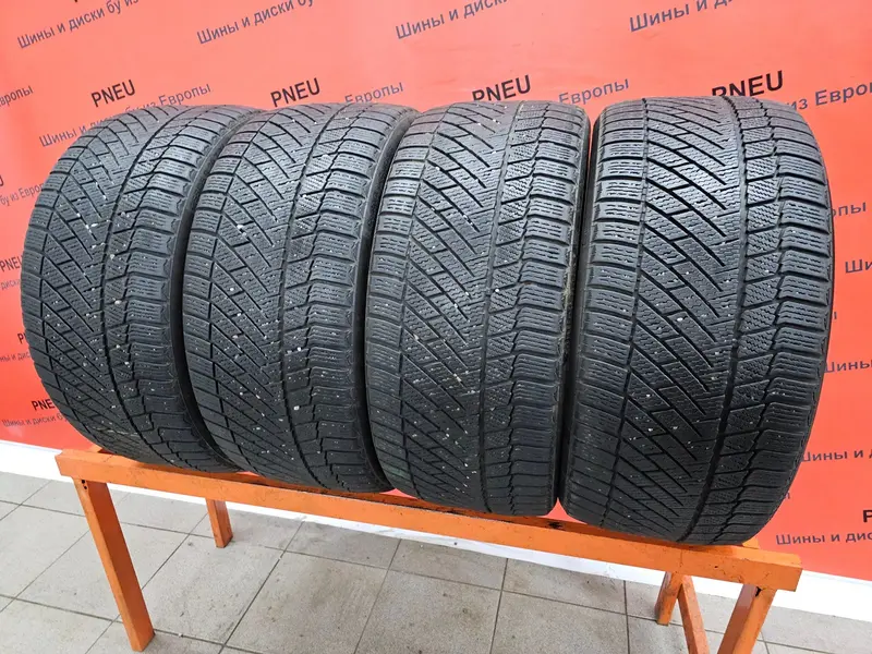 Комплект б/у шин 255/35 R20 Continental ContiVikingContact 6