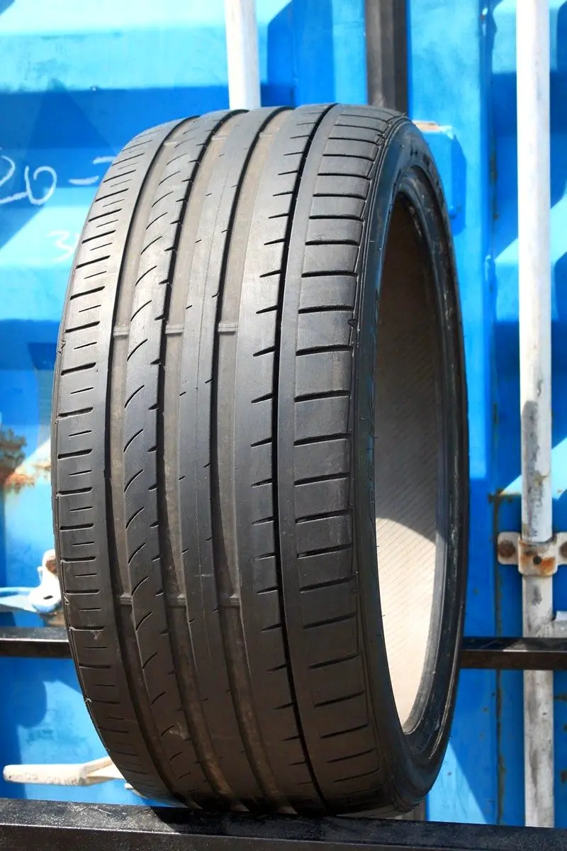 Б/у шина 255/35 R20 Falken Azenis FK-453CC