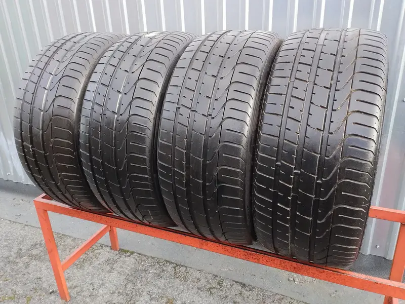 Комплект б/у шин 255/35 R20 Pirelli P Zero