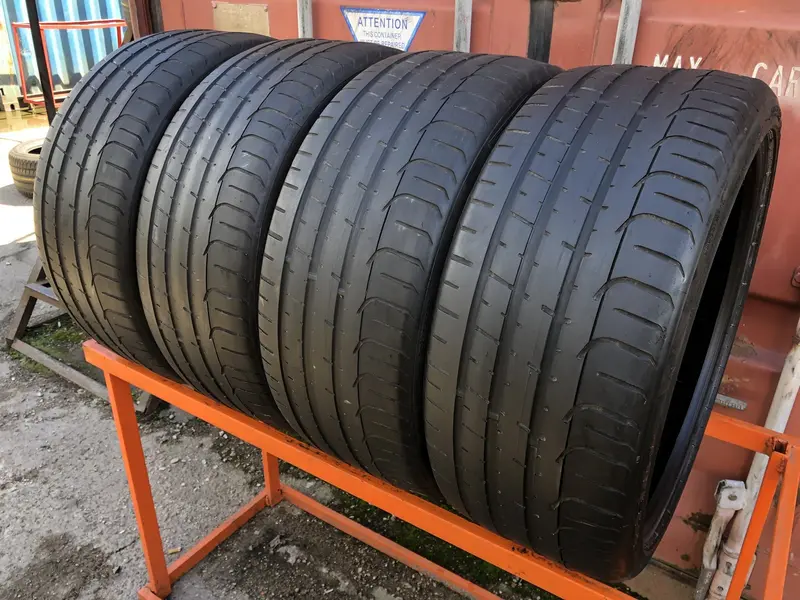 Комплект б/у шин 255/35 R20 Pirelli P Zero
