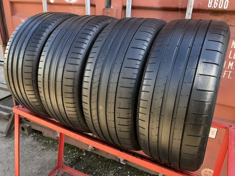 Комплект б/у шин 255/35 R20 Pirelli P Zero PZ4