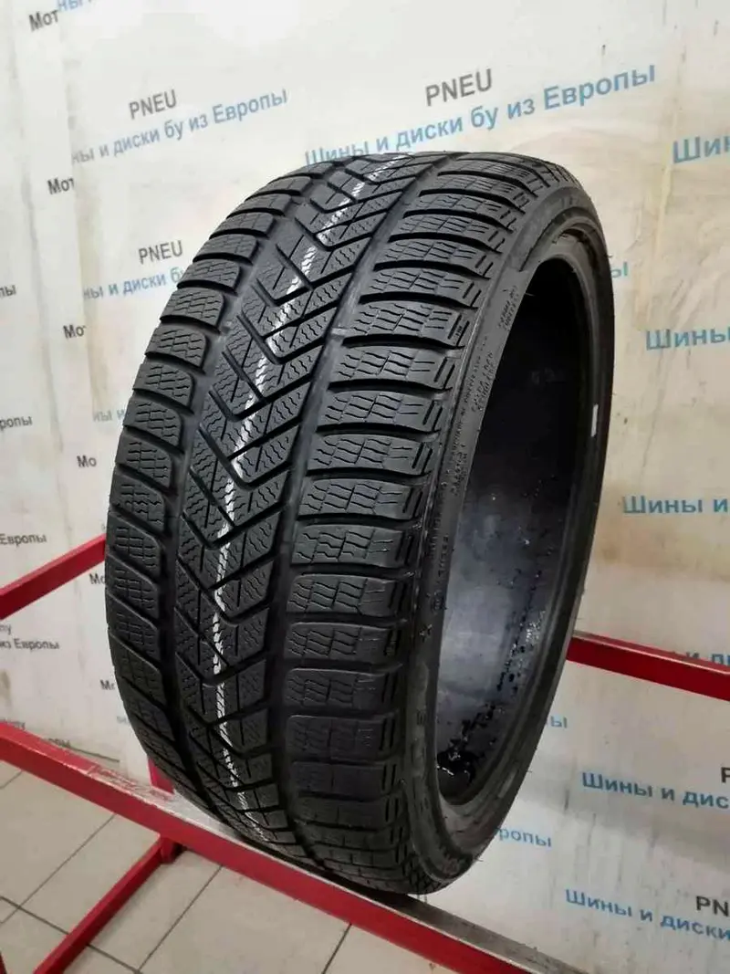 Б/у шина 255/35 R20 Pirelli Winter Sottozero 3