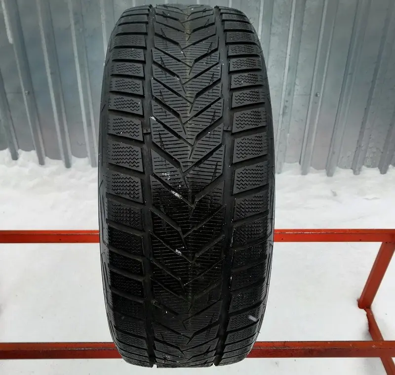 Б/у шина 255/35 R20 Vredestein Wintrac Xtreme S