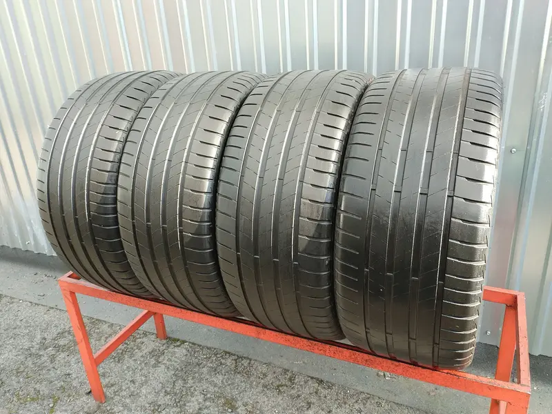 Комплект б/у шин 255/35 R21 Bridgestone Turanza T005