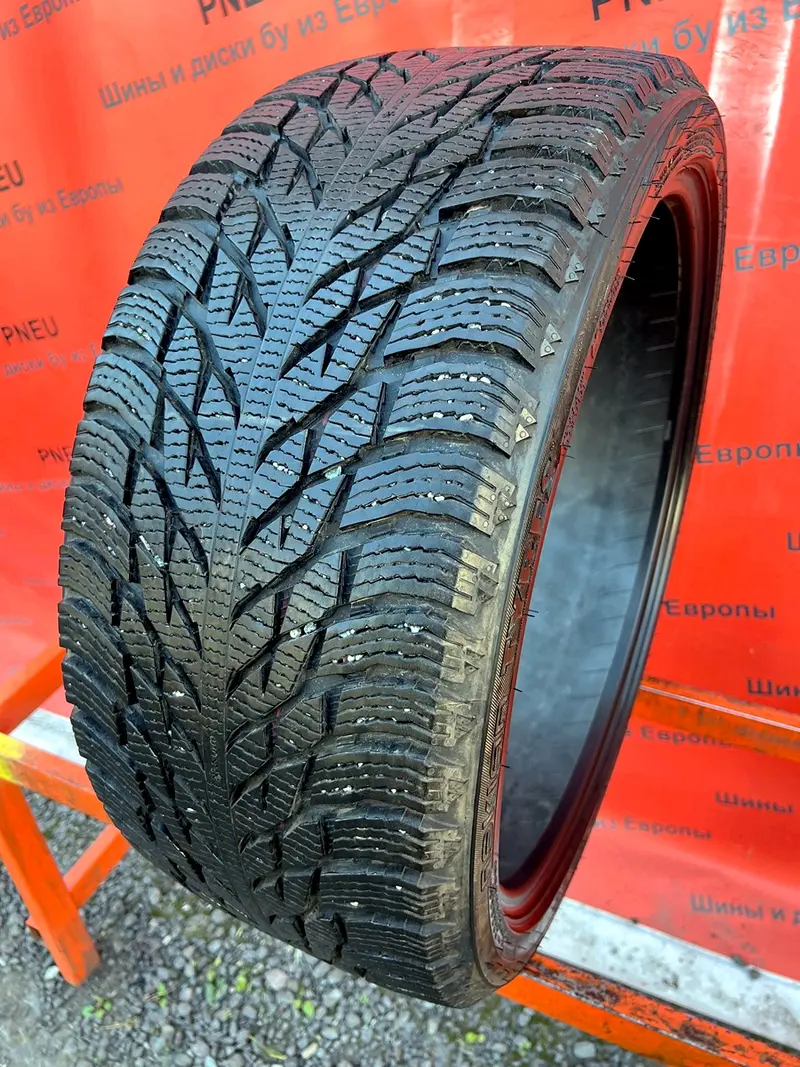 Б/у шина 255/35 R21 Nokian Hakkapeliitta R3 SUV